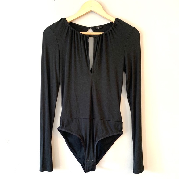 Talula Keyhole Bodysuit - Picture 2 of 6